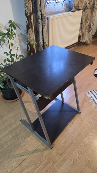 Vând 6 băncuțe individuale