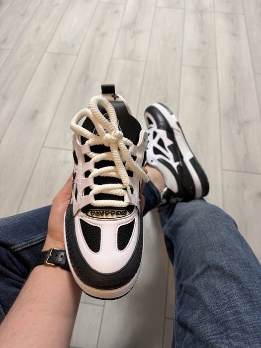 Adidasi Barbati Louis Vuitton Skate Negru & Alb!