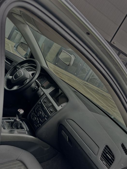 AUDI A4 2009 — imagine 4