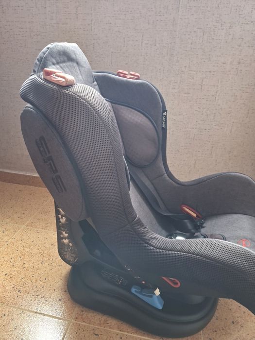 Столче за кола + противоизпотяваща подложка