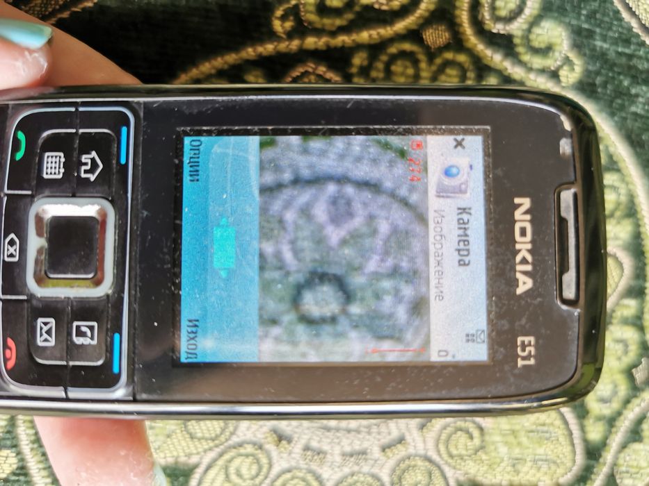 Продавам Nokia E51