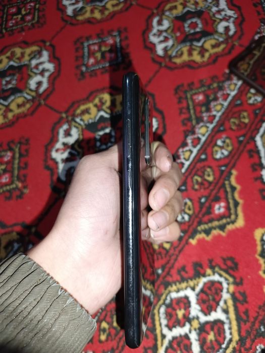 Redmi not 8pro sotiladi aybi yok ishlab duripdi