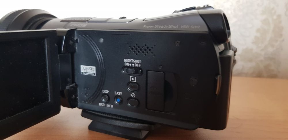 Продам видеокамеру Sony HDR-SR12E. 120 GB.