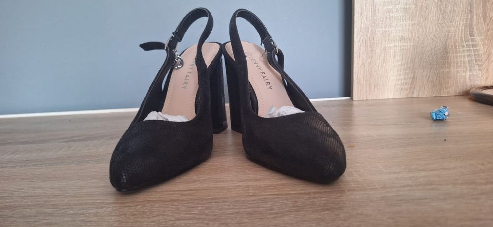 Pantofi dama piele intoarsa