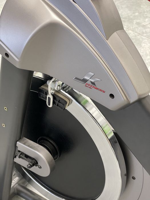 Велотренажер профессиональный