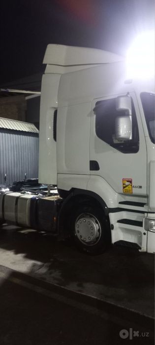 Тягач Renault  Premium  DXi460