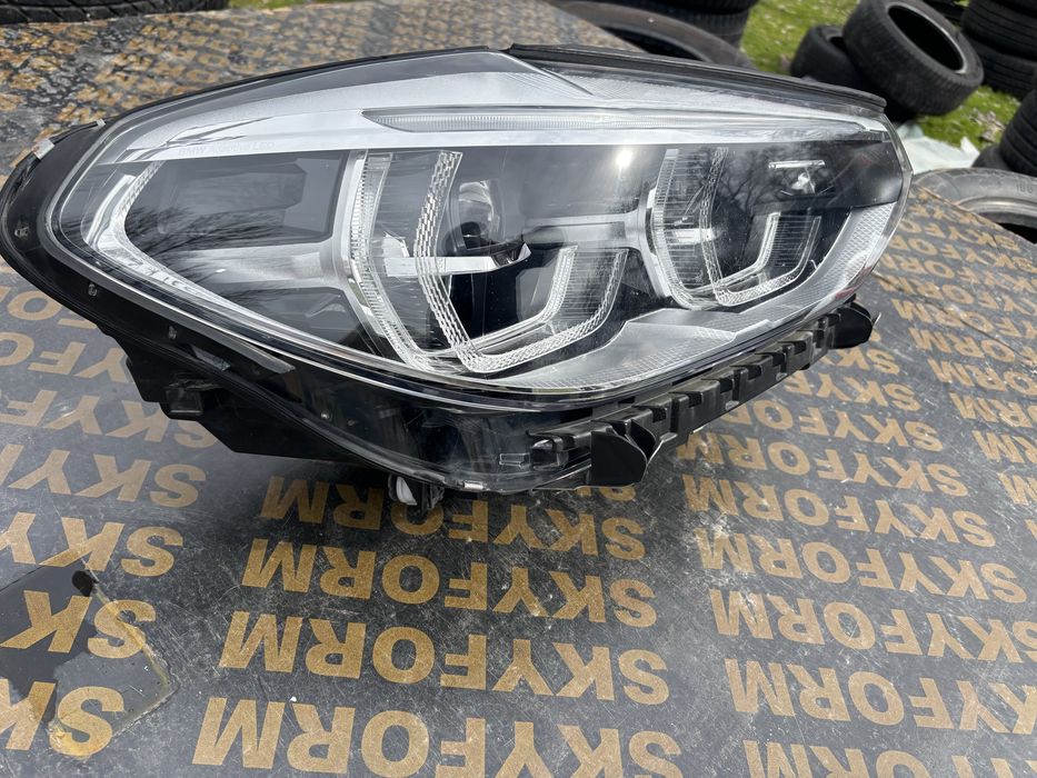 Фар БМВ Х3 Х4 Г01 Г02/BMW X3 X4 G01 G02