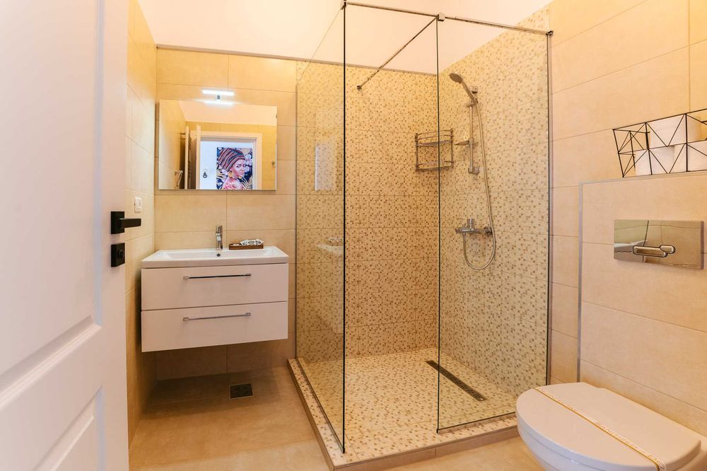 Direct proprietar, Inchiriez studio in Mamaia Nord, la distanta de  30 m de plaja, mobilat și utilat complet, in complex Tomis Villa Promenada
