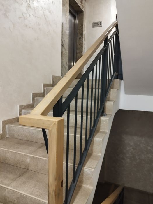 Тристаен в центъра под наем