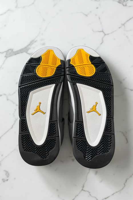 Air Jordan 4 Cool Grey