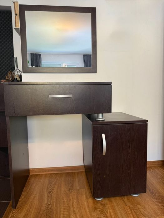 Mobilier oglinda cu rama