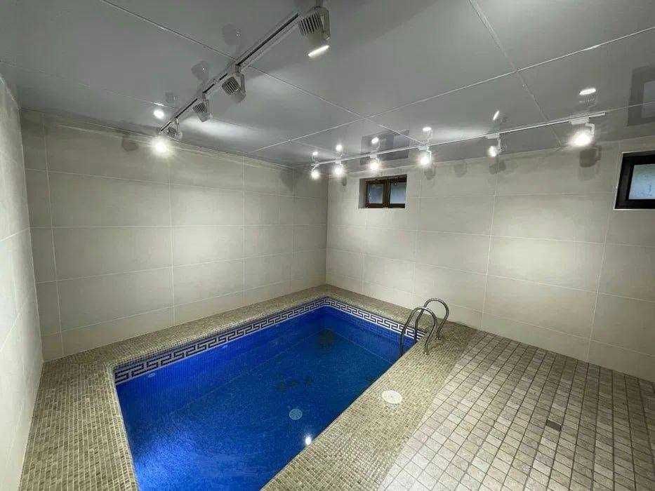 Дом С Ремонтом Уровней 3 соток 3,1  В шаговой Никитина