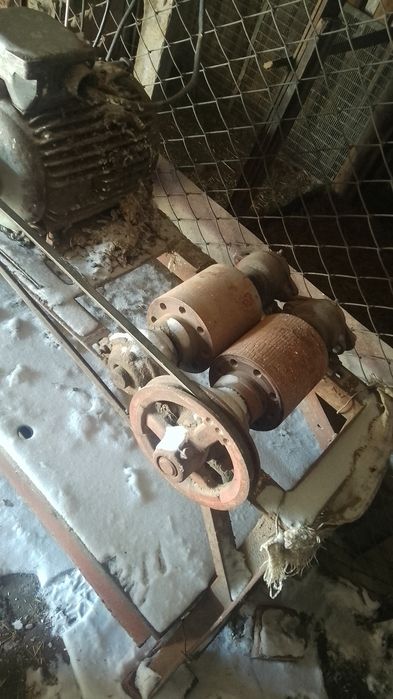 Продам дробилку вальцовая, плющилка.