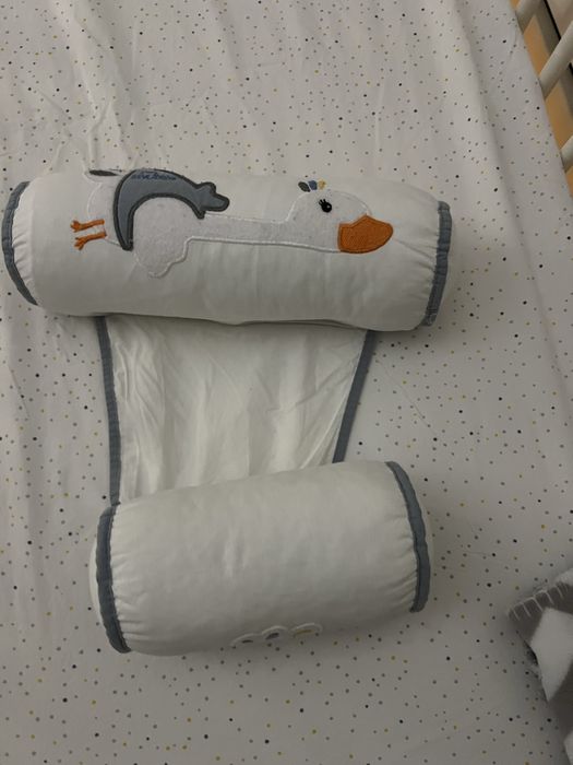 Бебешк възглавница з спане настрани