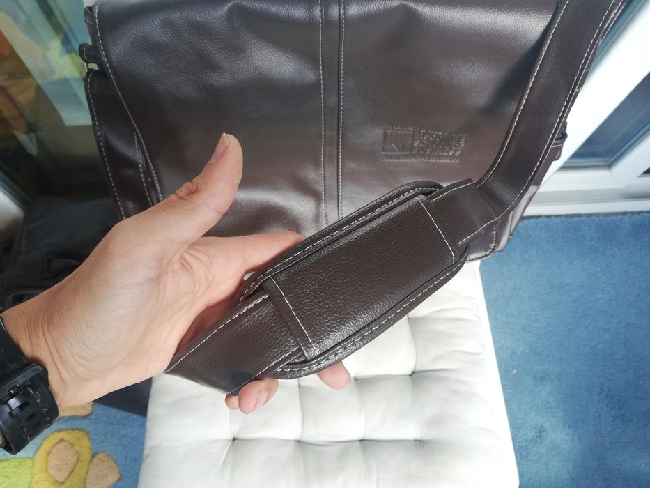 Кожена бизнес чанта