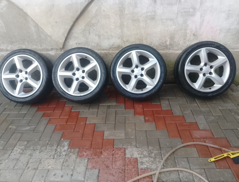 Jante Mercedes R18 și jante Opel R17