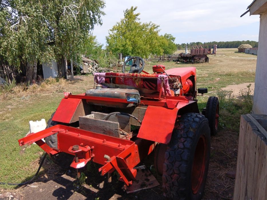 Продам трактор т25