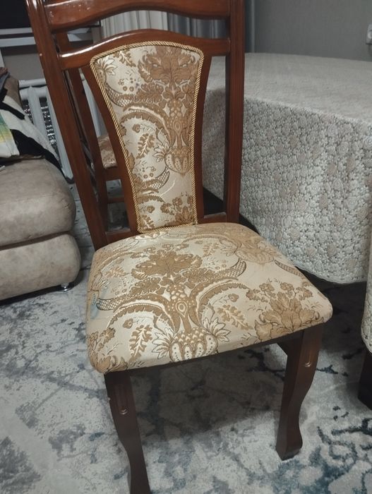 Продам стол со стульями