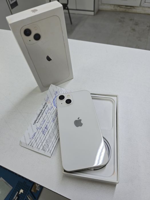 iPhone 13 с гарантии