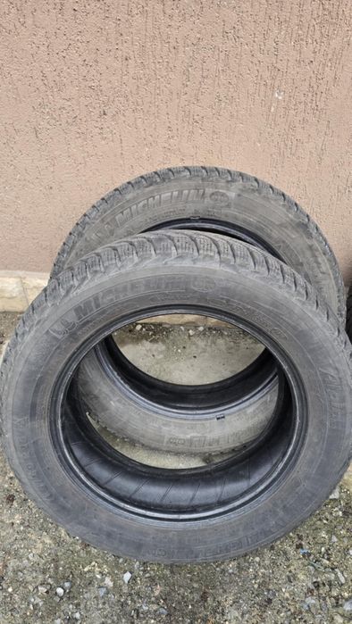 Зимни гуми 185/60 R15 2бр. MICHELIN -Alpin и 2бр.Continental 185/60R15