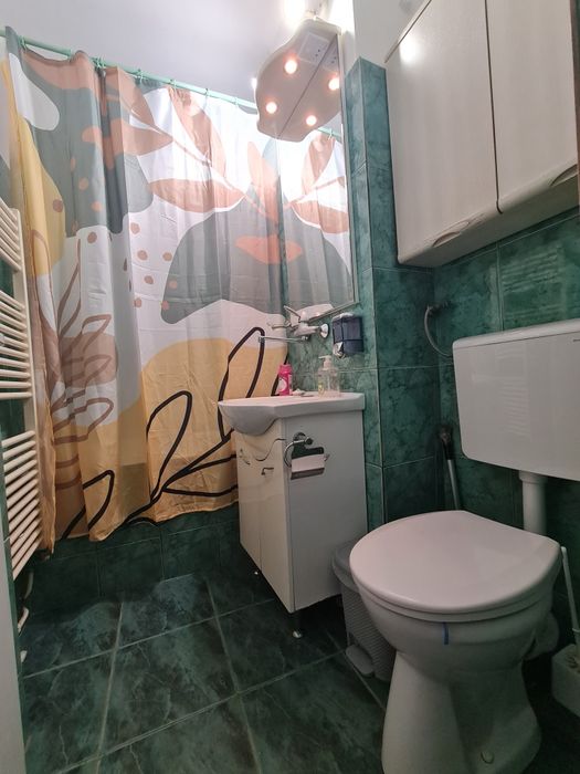 Închiriez garsoniera zona stadion