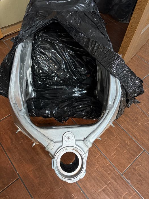 Cadru cu acte aprilia rsv4/an 2024/154kw