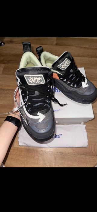 Обувки OFF- White ODSY