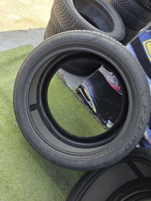 Set 285.40.22  325.35.22 pirelli