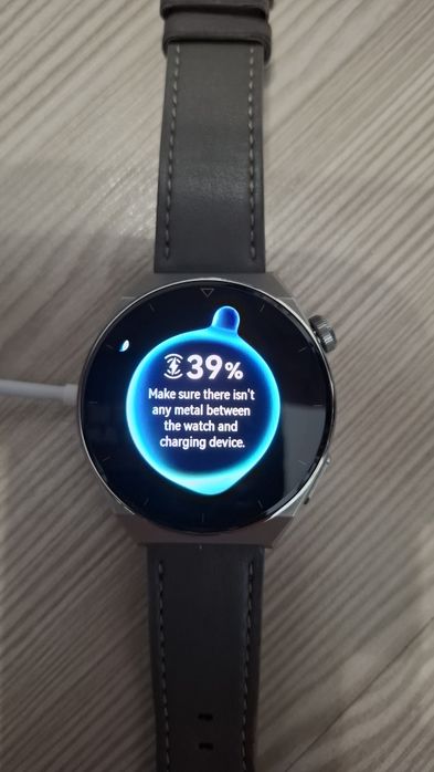 Smartwatch Huawei Watch GT 3 Pro – Stare impecabilă (pachet complet + curea cadou)