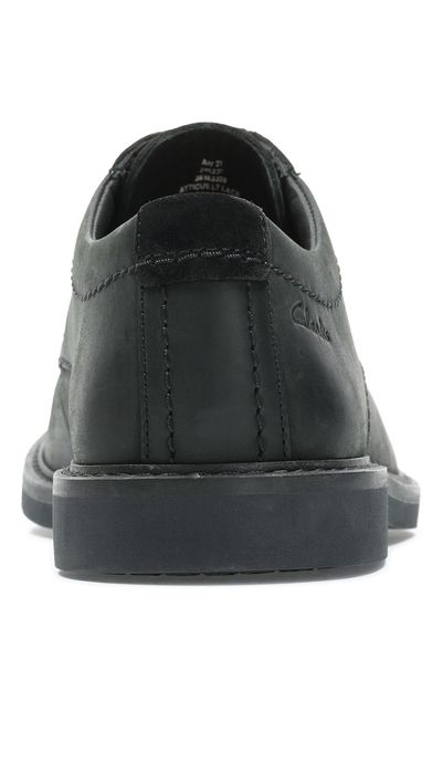 Clarks Кожени  обувки  Atticusс овален връх  тип Derby