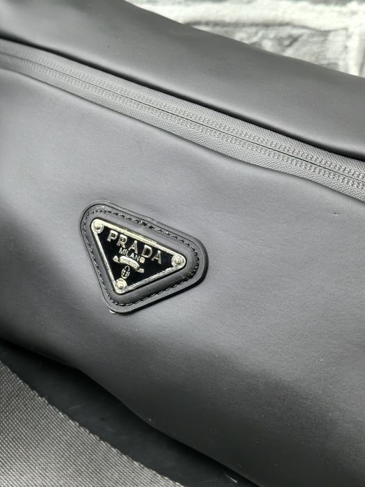 Унисекс чанта тип банан