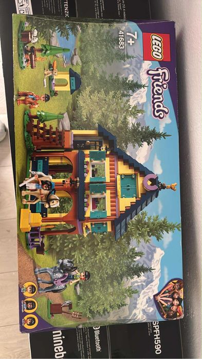 3 Lego & Playmobil