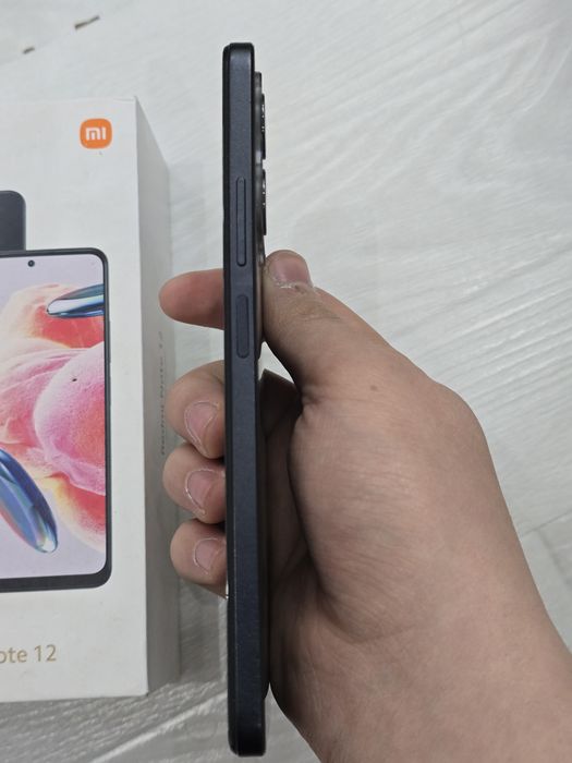 Redmi note 12.  256gb     ram 8+8.