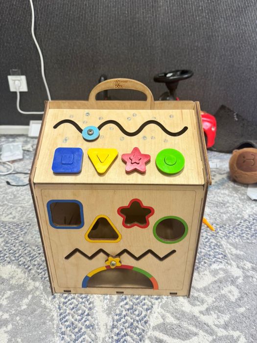 Продам детская Игрушка Бизиборд