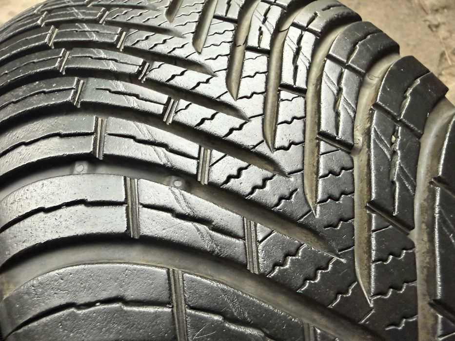 Anvelope All Season 205/60 R15 - stoc depozit