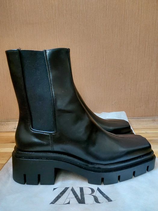 Дамски кожени боти