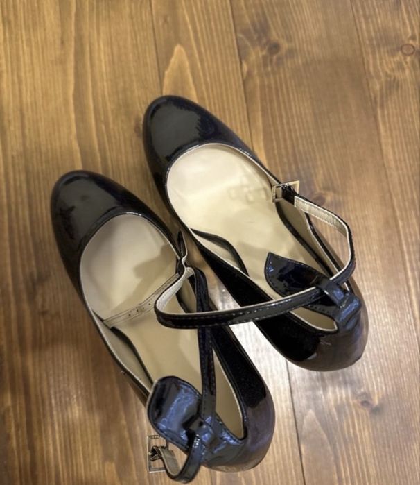 Дамски обувки 38 номер