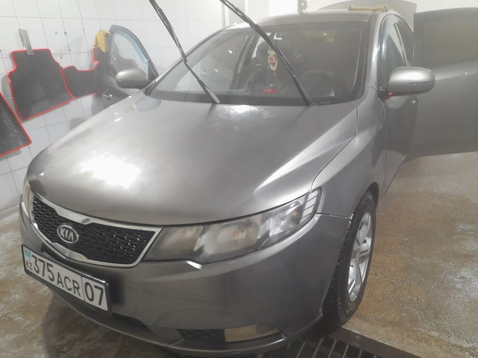 Кия церато 2012 Газ,бензин