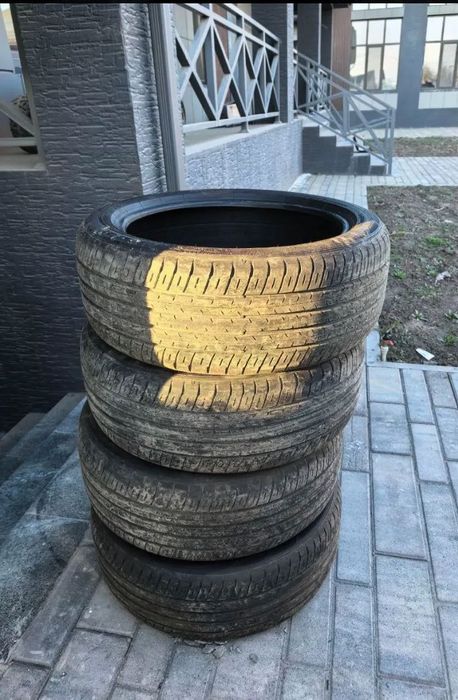 Продам летние шины Dunlop 255/45/20