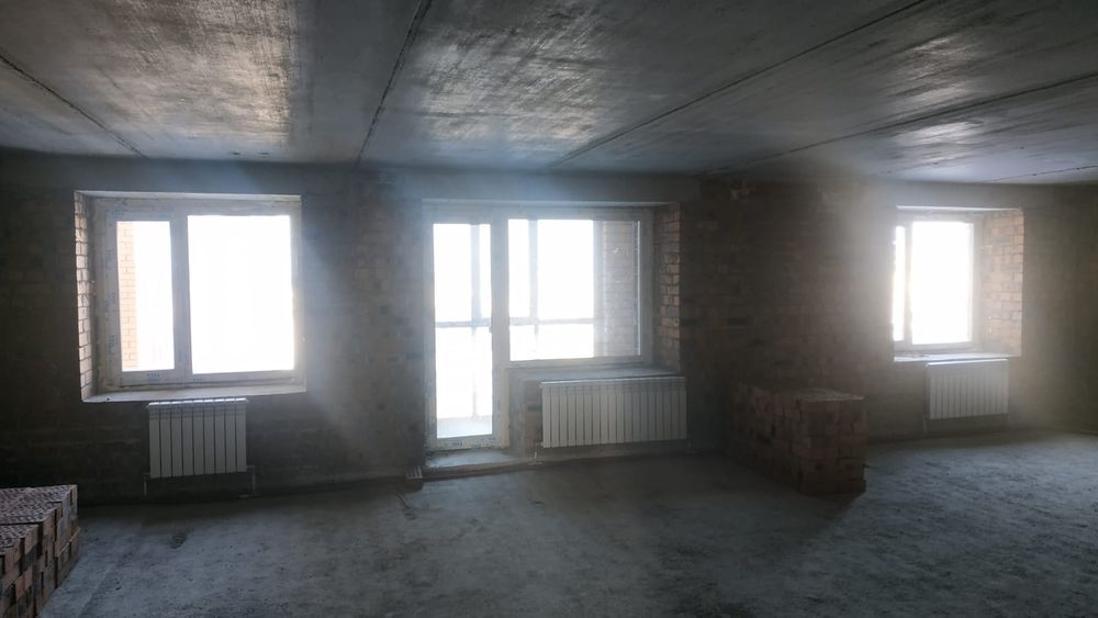 Продам 4-ёх комн. квартиру