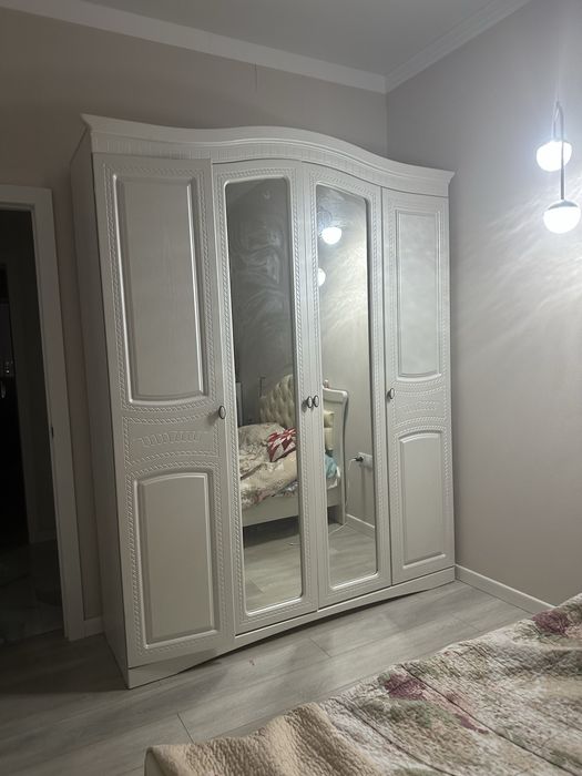 Продам спальний гарнитур