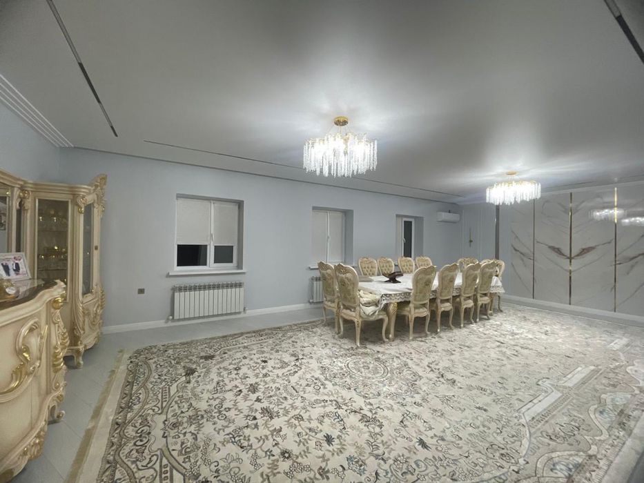 Стол и стулья 12