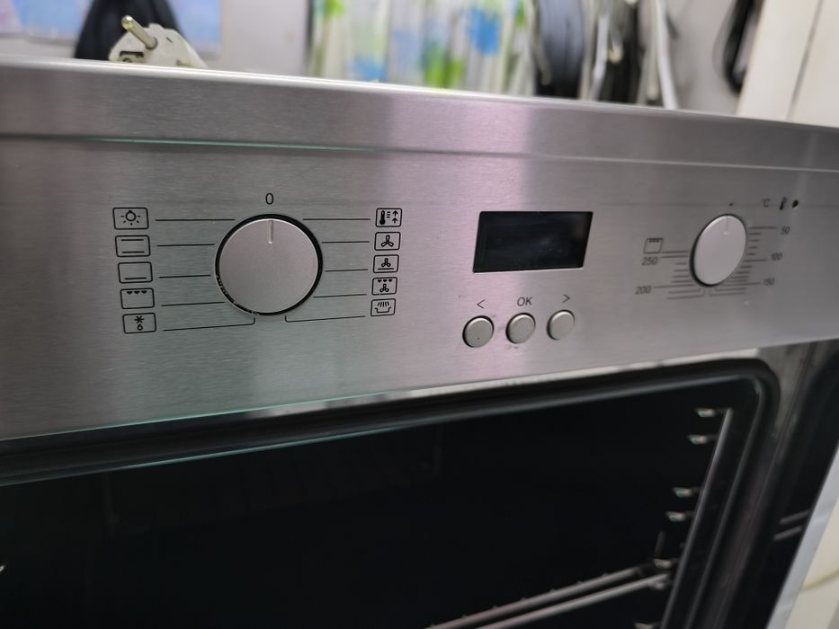 Фурна Miele H 2463 B - 76 литра.