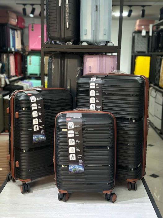 Скидка на большой чемодан из полипропилена