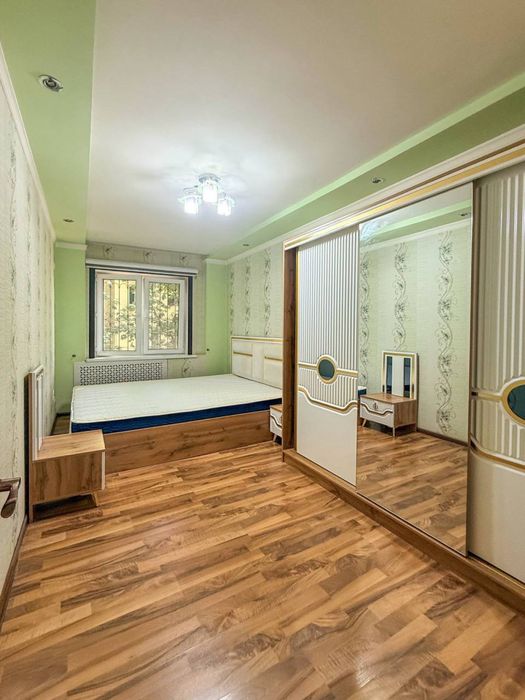 2х-ком. квартира, 54м2. Метро Буюк Ипак Йули. Ор-р: Светлана магазин.