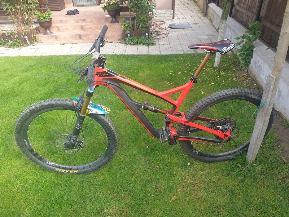 Bicicleta YT Jeffsy Carbon