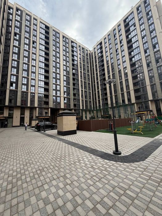 Mavera Town Продается 3 комнатная квартира коробка 8-роддом, Яккасарай