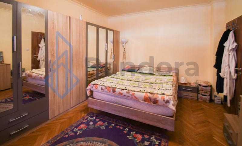 Дава се под наем Двустаен апартамент в София, Лозенец - 65 кв.м за 425 € - Снимка #2