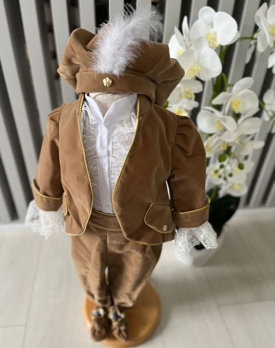 Costum botez micul prinț.marime 3-6 luni