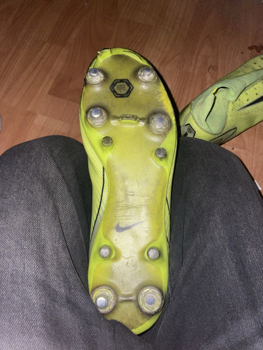 Papuci Nike mercurial cuie de fier pe talpa marimea 42 fara sireturi